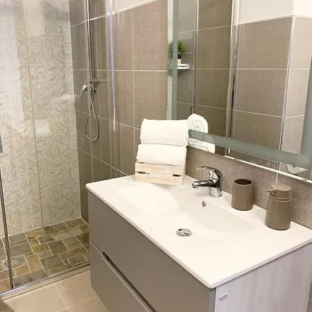 Jolie Oda ve Kahvaltı