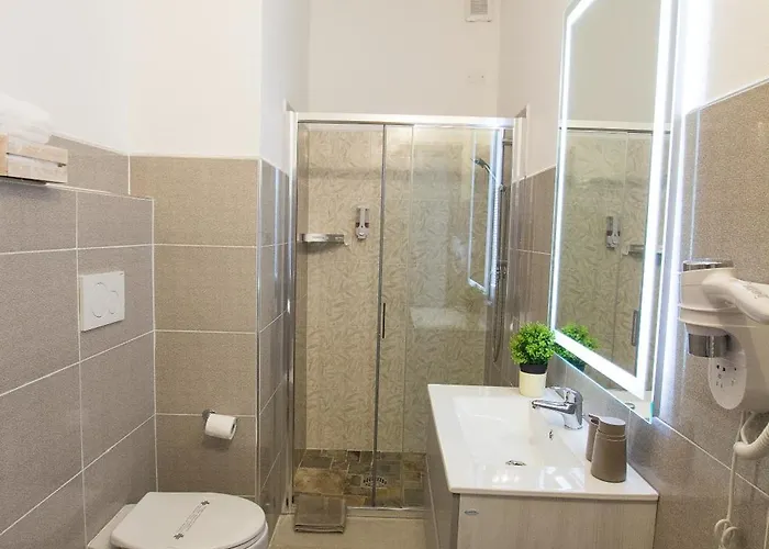 Jolie Bed and breakfast 3*