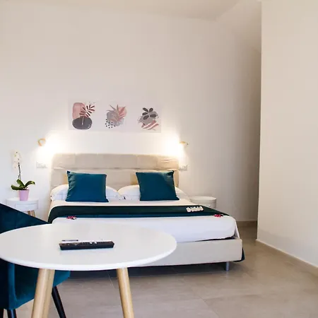 Jolie ヴィッラシミーウス